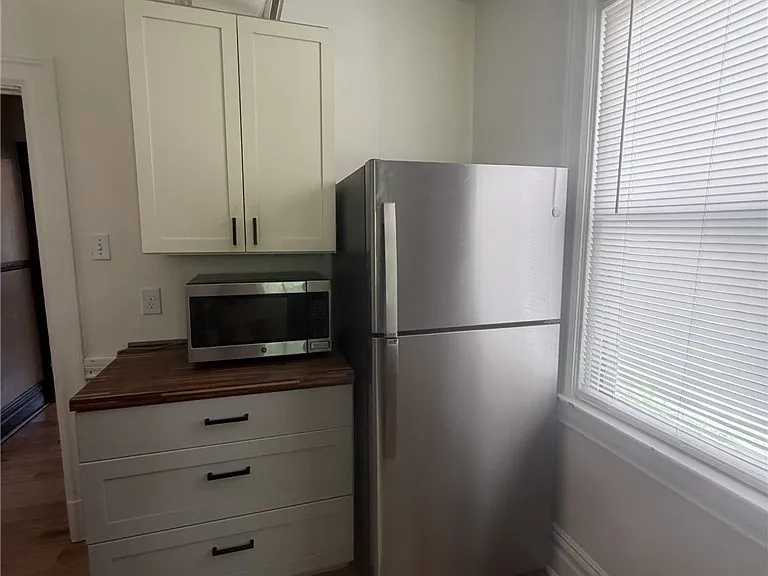 325 N Balph Ave — Photo 19