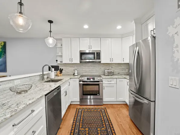 9 River Road #418, Cos Cob, CT 06807