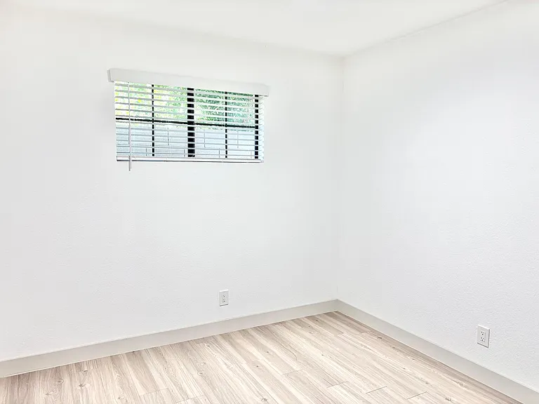 6810 E Avalon Dr #2 — Photo 24