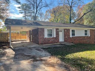 3933 Bonnie Ln SE, Hapeville, GA 30354