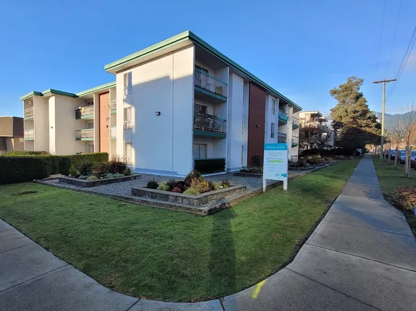 210 W 16th St #301, North Vancouver, BC V7M 1T6