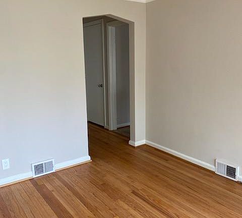 5th image of 628 N Alexander Ave