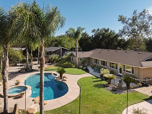 2nd image of 365 Encino Dr