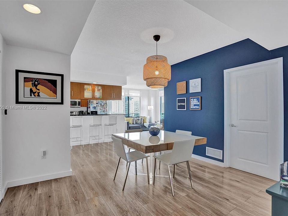 1st image of 601 NE 23rd St APT 1706