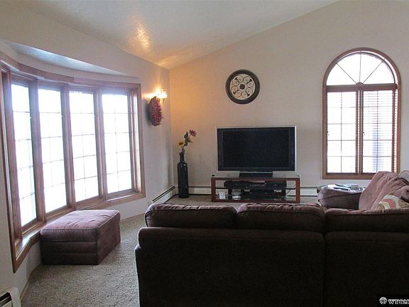 3rd image of 1342 Juniper Dr