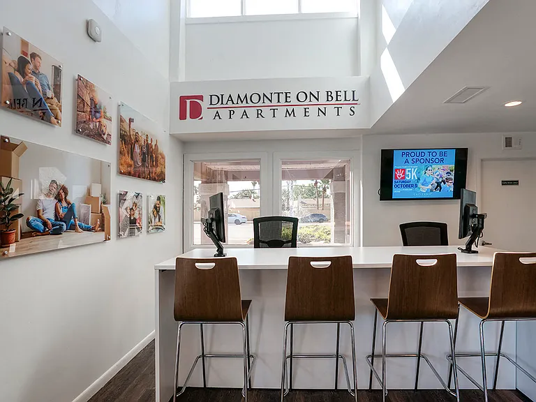 Diamonte on Bell — Photo 35