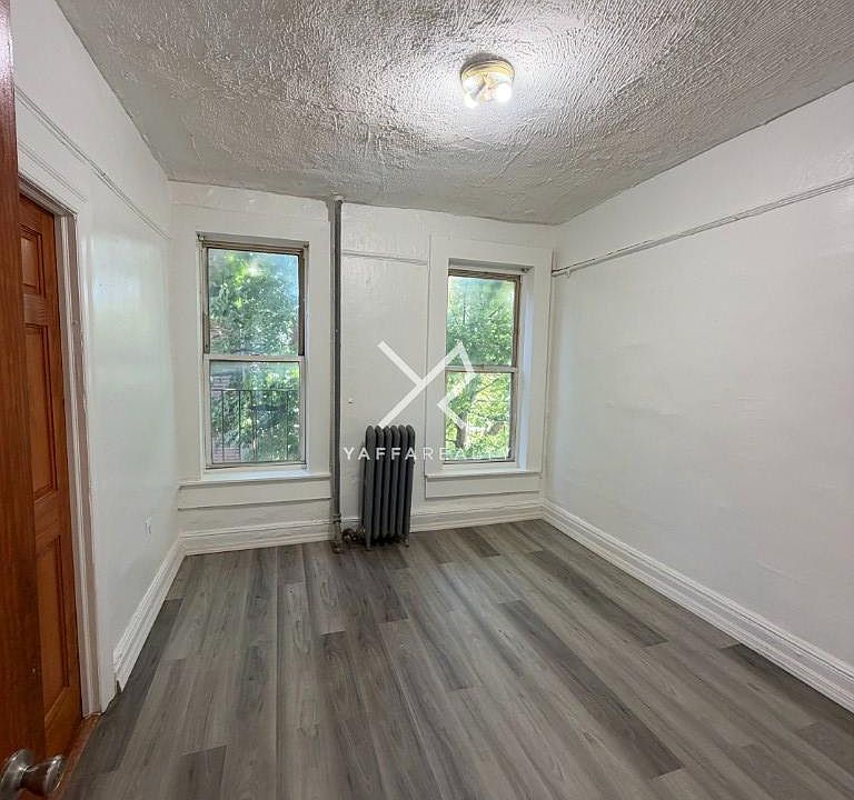 1st image of 193 Buffalo Ave APT 4