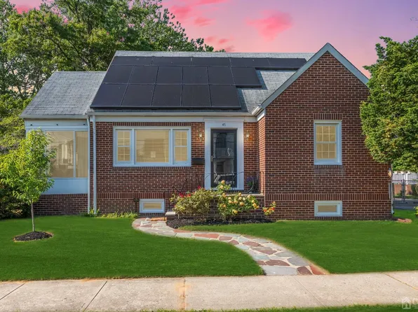 45 William St, Sayreville, NJ 08872