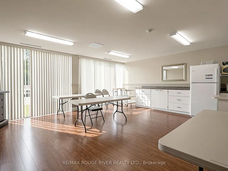 92 Church St S #1106 — Photo 37