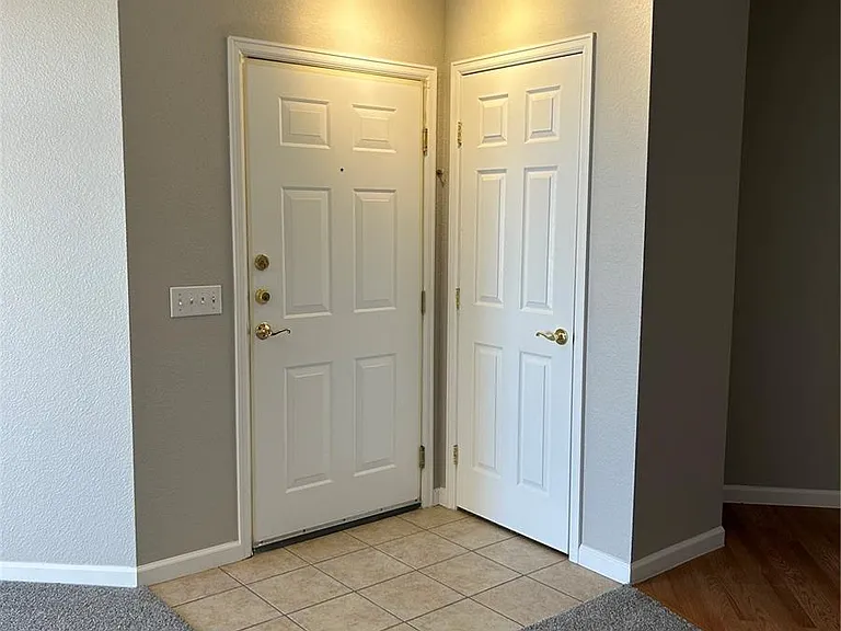 7440 S Blackhawk St #203 — Photo 5