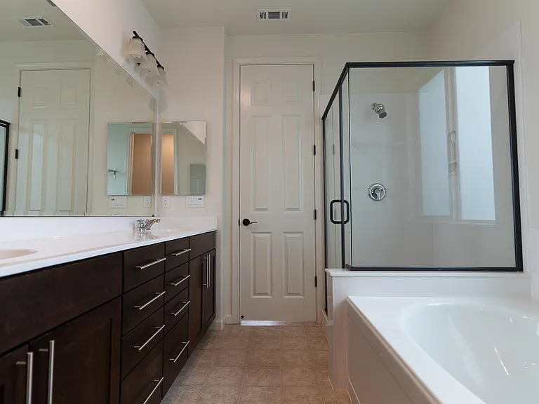 1022 Giacomo Ln — Photo 20