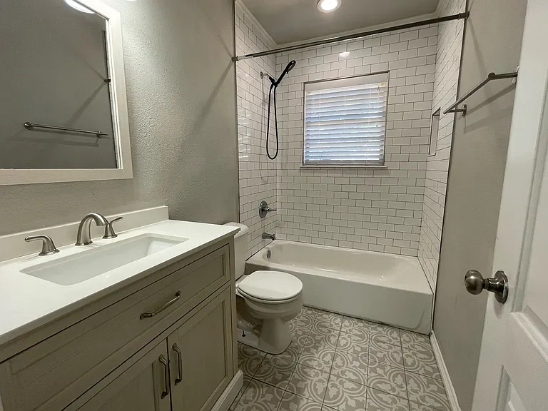 613 S Andrews Ave — Photo 17