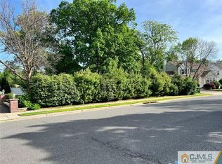 111 Tived Ln E, Edison, NJ
