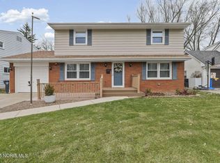 525 Orchard View Dr, Maumee, OH 43537