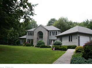 56 Tanglewood Rd, New Hartford, CT 06057