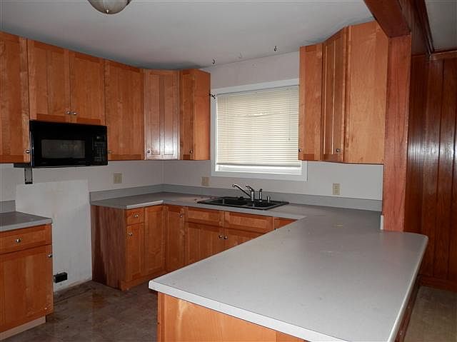 2nd image of 2801 Cox Mill Rd