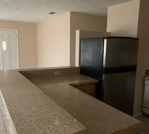 2nd image of 4903 Polaris St