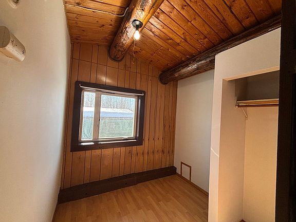 5th image of 2445 Loomis Dr #1