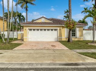 18731 NW 12th St, Pembroke Pines, FL 33029