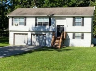 118 Overlook Dr, Montague, NJ 07827