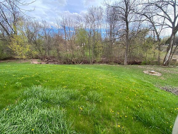 2nd image of W2689 Buchanan Rd