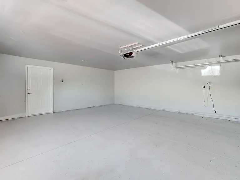 1545 W 5650 N — Photo 52