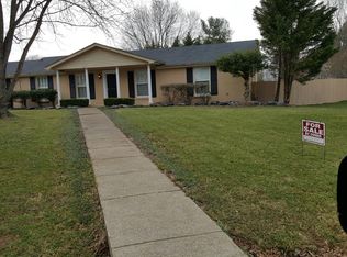 813 Laurel Dr, Clarksville, TN