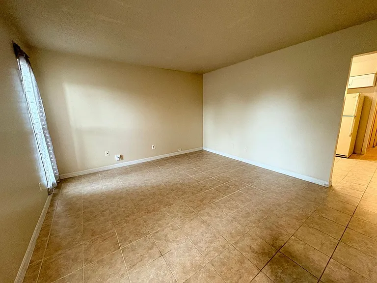 2291 Pipestone Ct — Photo 18