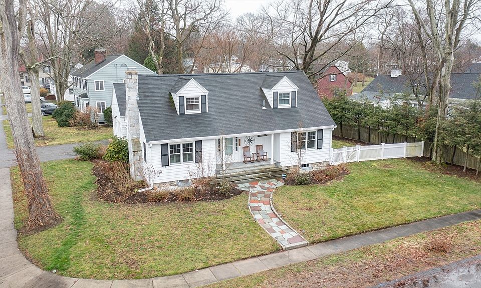 1st image of 125 Mifflin Dr