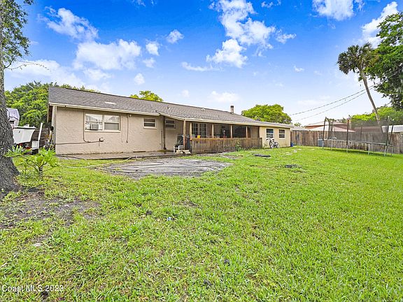5th image of 3020 Mulberry Dr