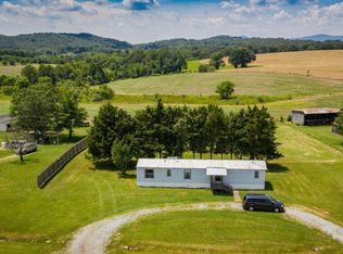 3350 Goodview Town Rd, Moneta, VA 24121