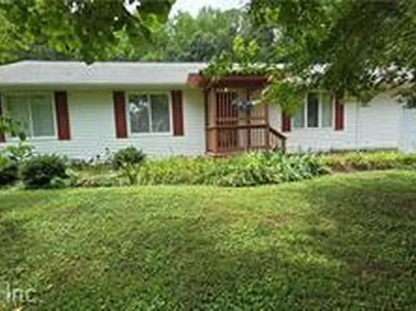 82 Southwind Dr, Mathews, VA 23109