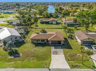 18511 Lake Worth Blvd, Port Charlotte, FL 33948
