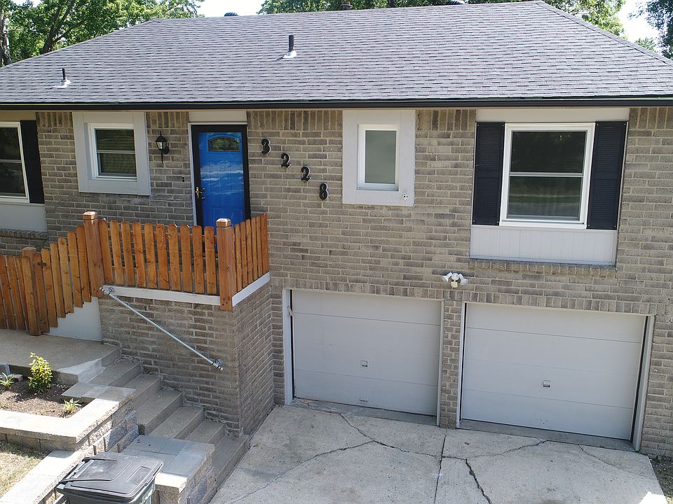 1st image of 3228 NW Castle Dr
