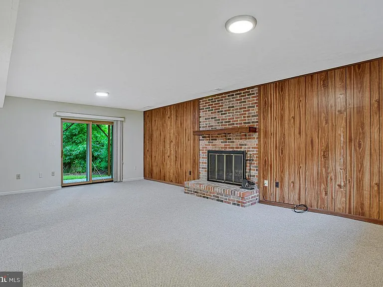 607 Ridge Dr — Photo 19
