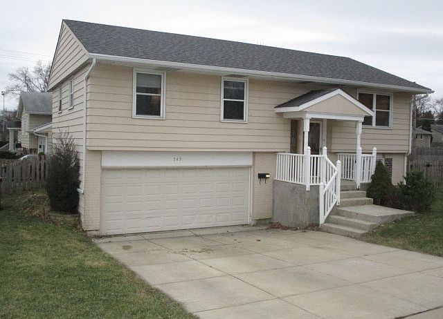 1st image of 749 Cynthia Ln