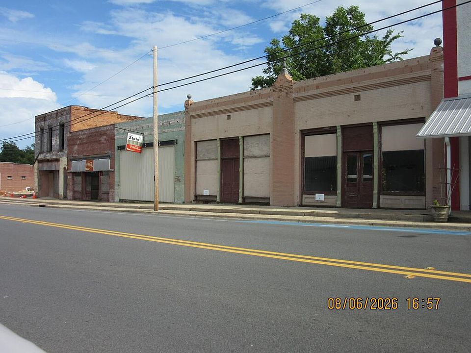 2nd image of 1018 E Harris St