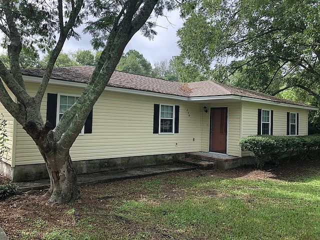 1st image of 220 Foxlake Dr