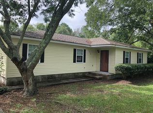 220 Foxlake Dr, Statesboro, GA 30458