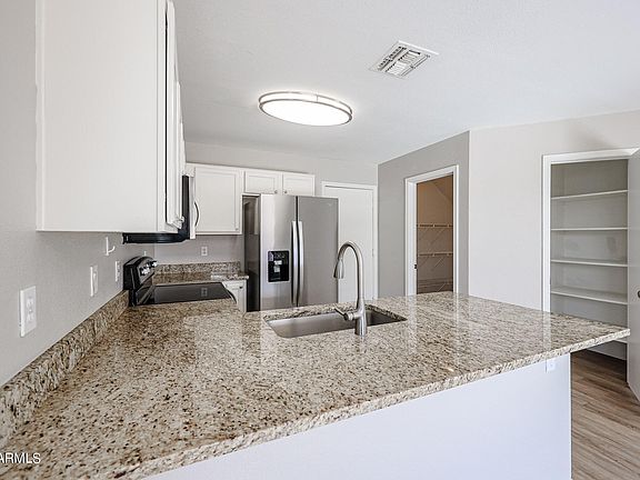 5th image of 10921 E CLOVIS Avenue
