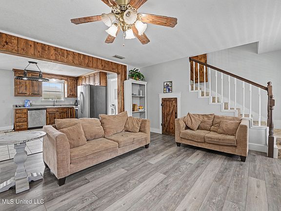 5th image of 7138 Brushy Creek Rd