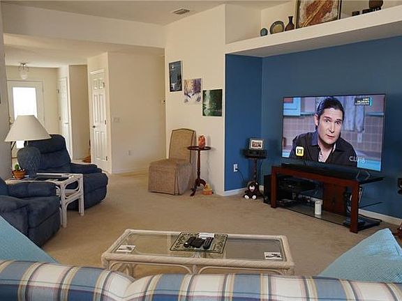 4th image of 26736 White Plains Way