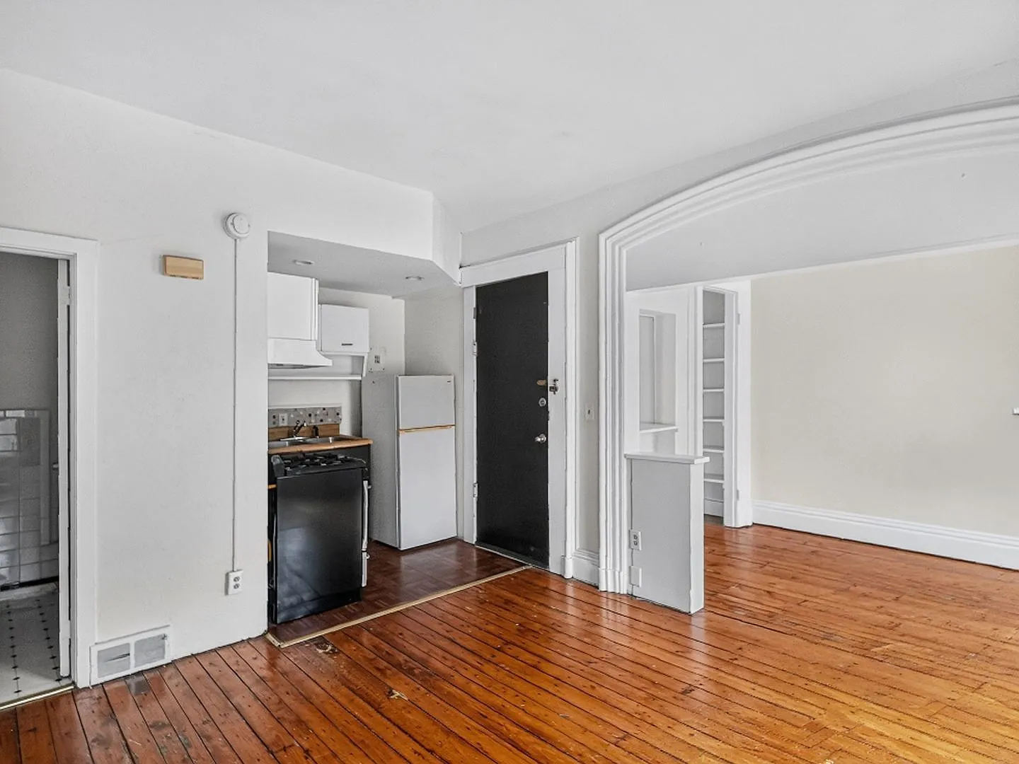 42 Trumbull Street — Photo 3