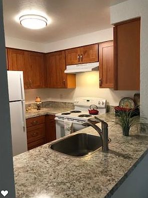 5th image of 2120 Soroya Ct SW APT B