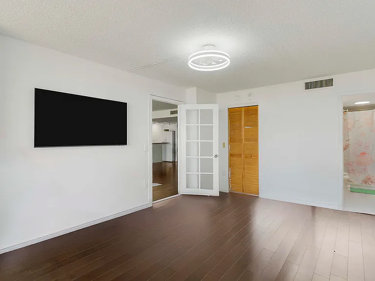 5600 N Flagler Dr #1001 — Photo 21