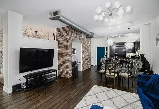 1st image of 1901 Post Oak Blvd APT 2405