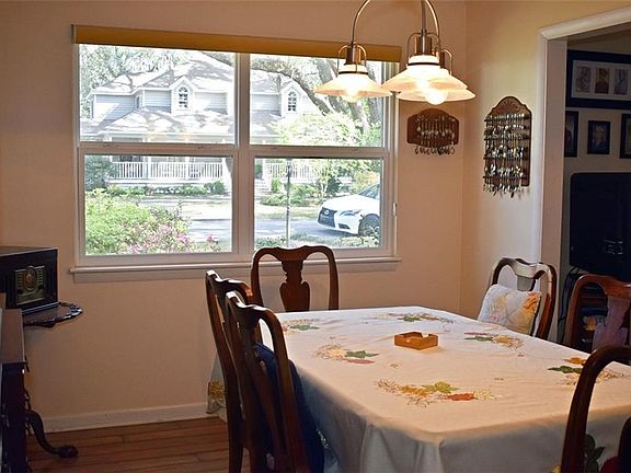 5th image of 301 Whitefield Ave