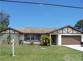 723 SE Floresta Dr, Port Saint Lucie, FL 34983