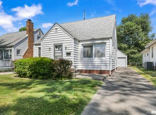 2200 S Lowell Ave, Springfield, IL 62704