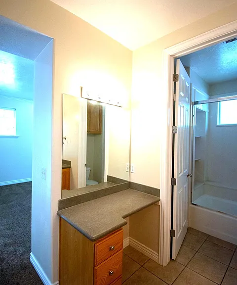 272 W 400 N #207 — Photo 22